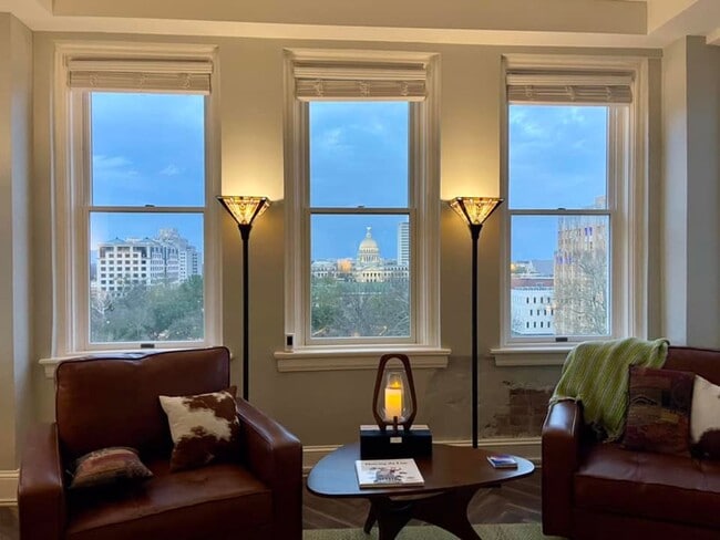 Living Room-2 bd