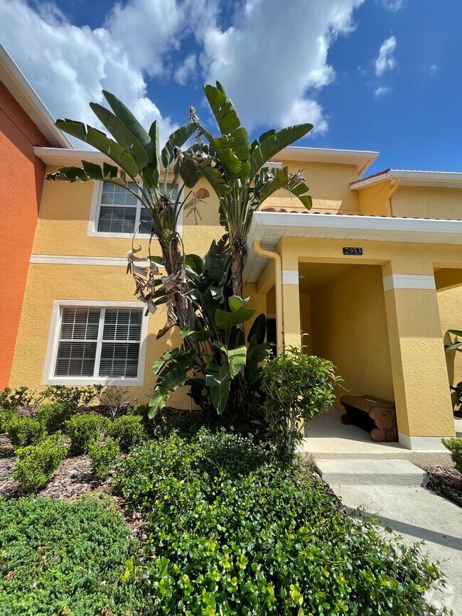 Building Photo - 4 bed 3 bath FULLY FURNISHED in Beautiful ... Rental