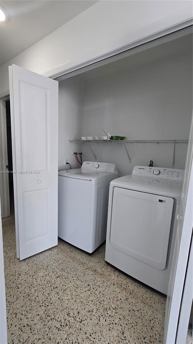 Photo - 3312 SW 24th Ter Unit .