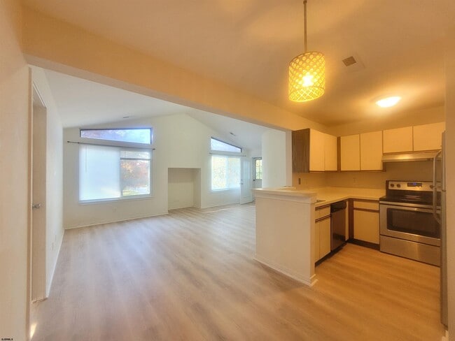 Photo - 137 Heather Croft Unidad 137