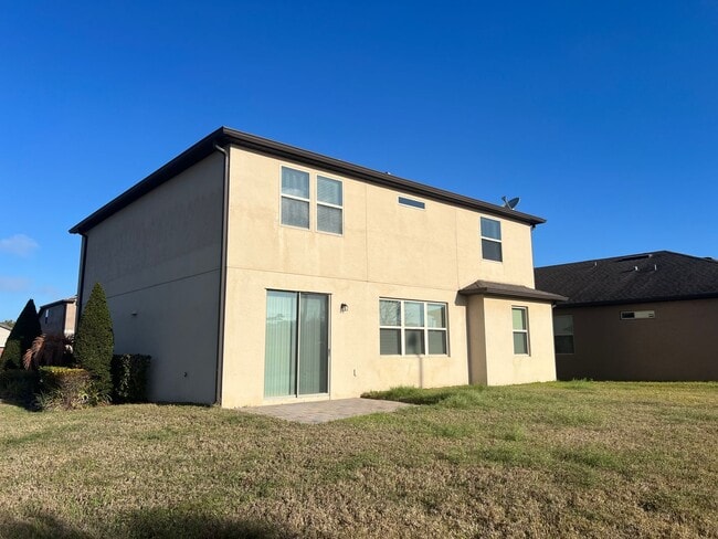 Photo - INCREDIBLE DEAL: 5-BR Corner Lot Home in Crown Pointe Cove – Spacious & Bright!