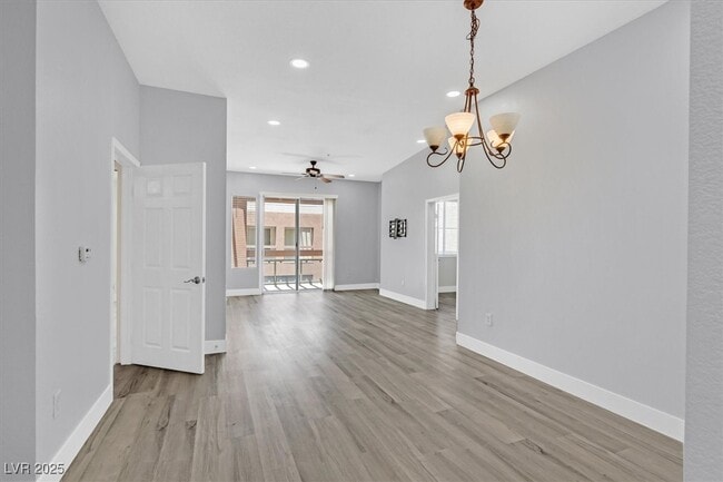 Building Photo - 31 E Agate Ave Unit 509