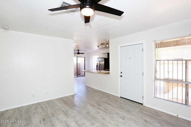 Photo - 93 N Cooper Rd