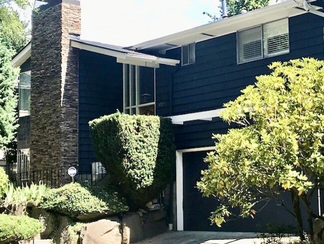 Building Photo - Magnolia Home