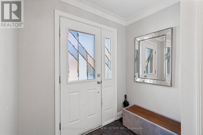 Photo - 289 Burnett Ave
