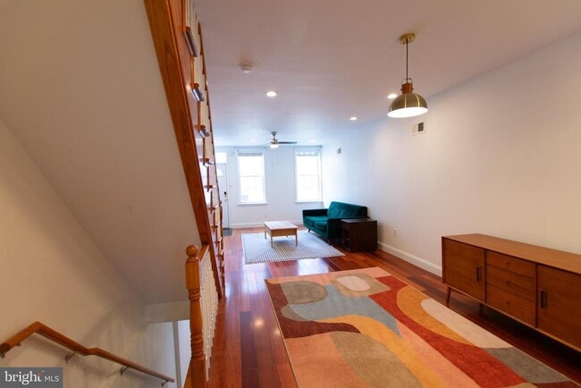 Photo - 138 Mercy St