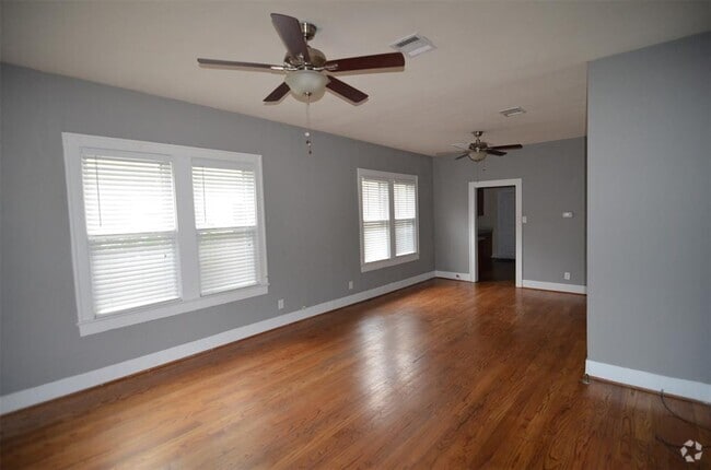 Building Photo - 321 Dorchester St Rental