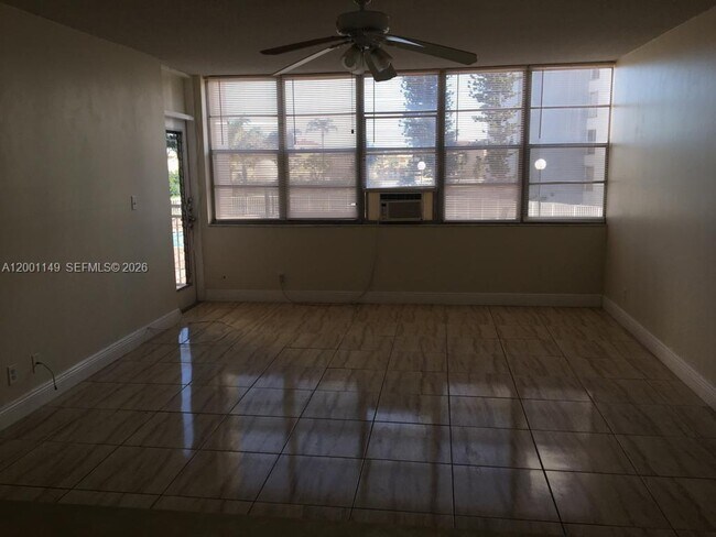 Photo - 2025 NE 164th St Unit 205