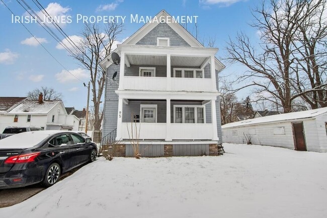 Building Photo - 95 N Transit St Unit Apt. 1