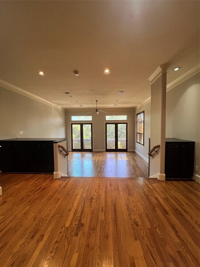 Photo - 2330 Camden Dr