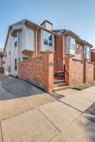 Building Photo - 3400 Normandy Ave Unit J Rental