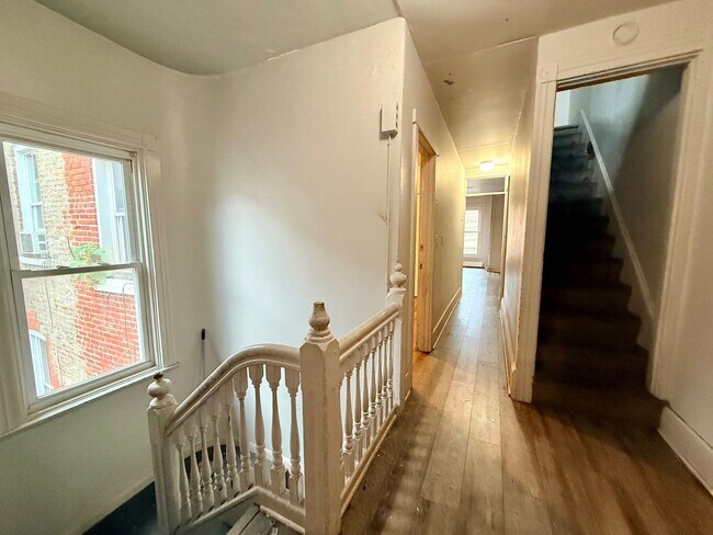 Photo - 634 E King St Unit 2