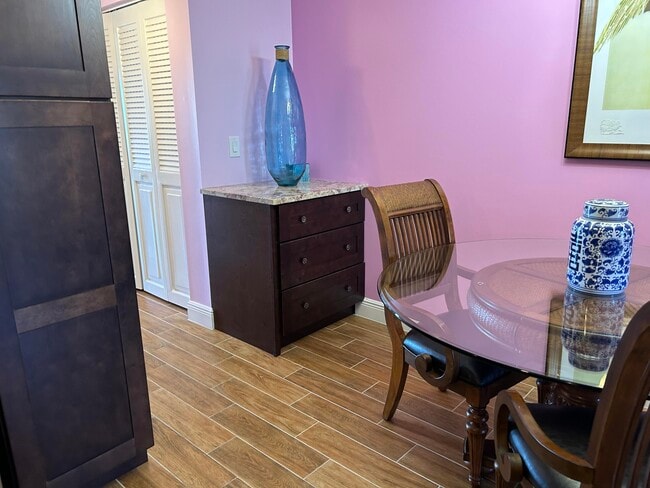 Photo - 3070 Cornwall D Unit 3070 D