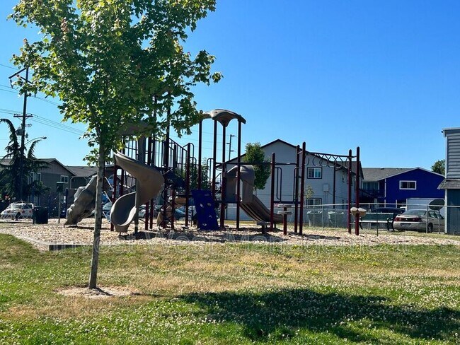 Photo - 1942 Dorothy Ave Unidad 3