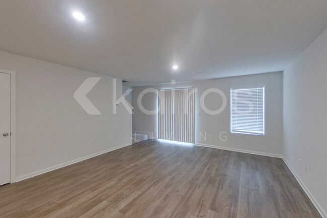 371 Ironwood Ct