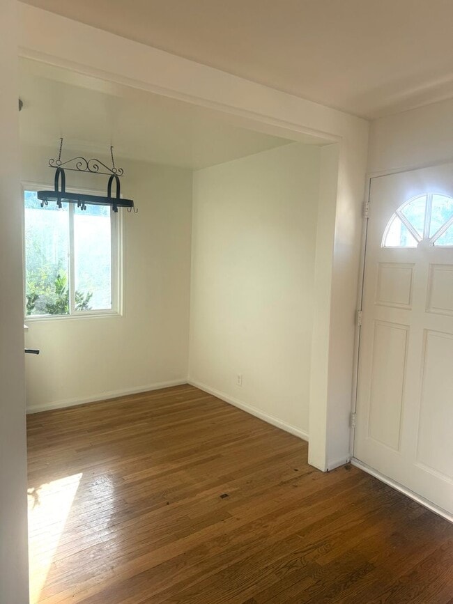 Photo - 1715 Chino St Unit A - 1 bedroom 1 bathroom