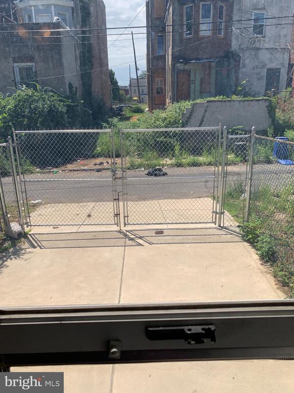Photo - 3136 W Montgomery Ave