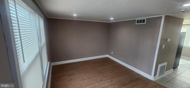 Photo - 7915 Eastdale Rd