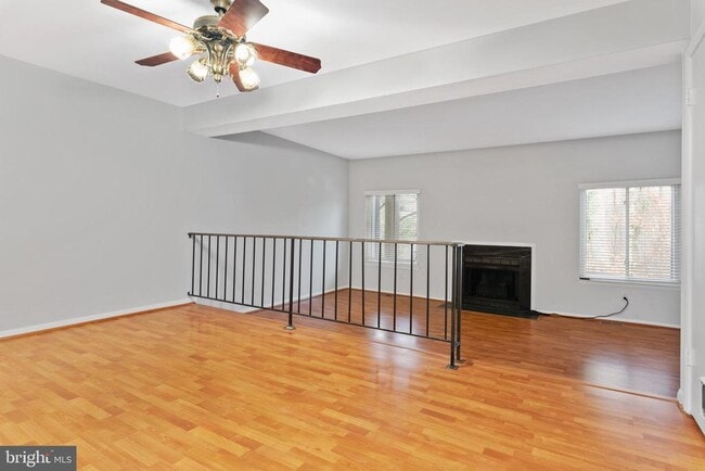 Photo - 1225 Driftwood Ct