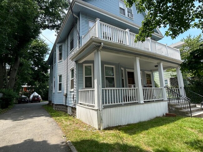 Building Photo - 6 Belknap St