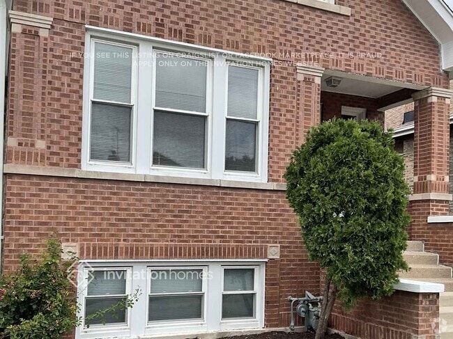 Building Photo - 2428 Ridgeland Ave Rental
