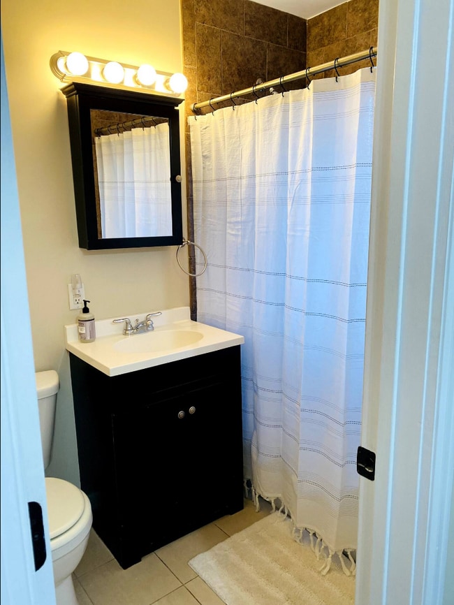 Photo - 3660 N Clay St