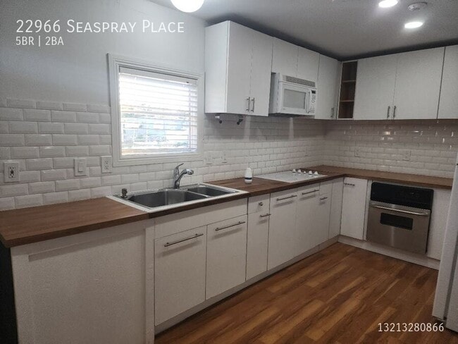 Photo - 22966 Seaspray Pl