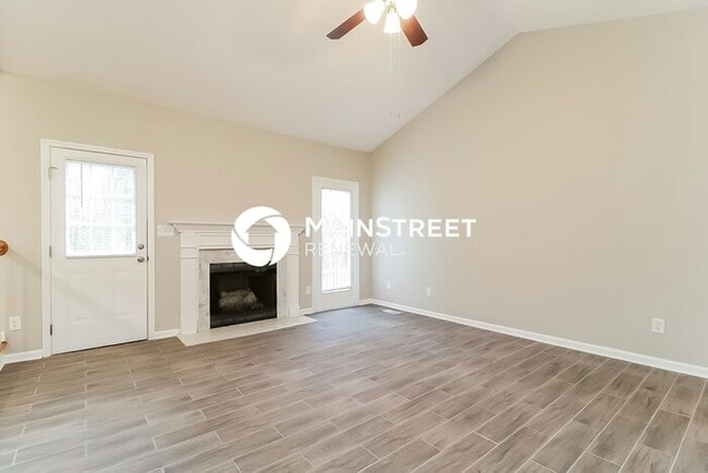 Photo - 3 Bedroom Pet-Friendly Home in CLAYTON, NC with Main Street Renewal
