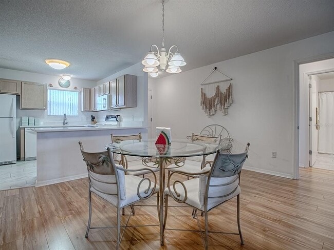 Photo - 3337 Ashbrook Pl
