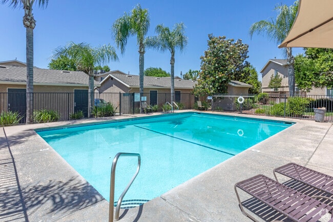 Pool - Ridgeview Villas