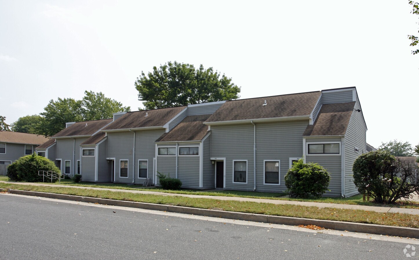George Mason Square - George Mason Square Apartments