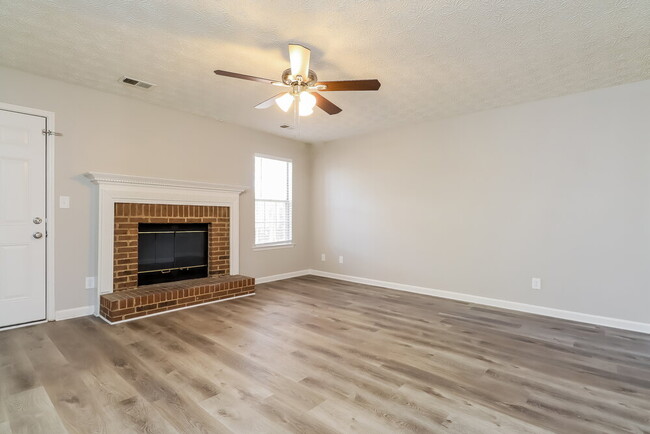 Photo - 733 River Mist Dr