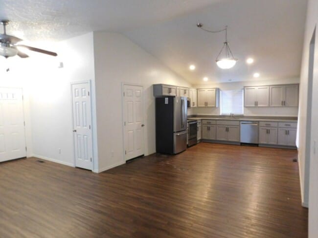 Photo - 3Bd/2Ba Single Story Home - For viewing beginning 4/27/2026!