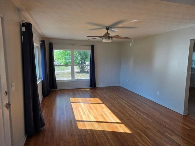 Photo - 915 Norman Dr