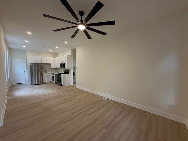 Photo - 1322 W Ohio St