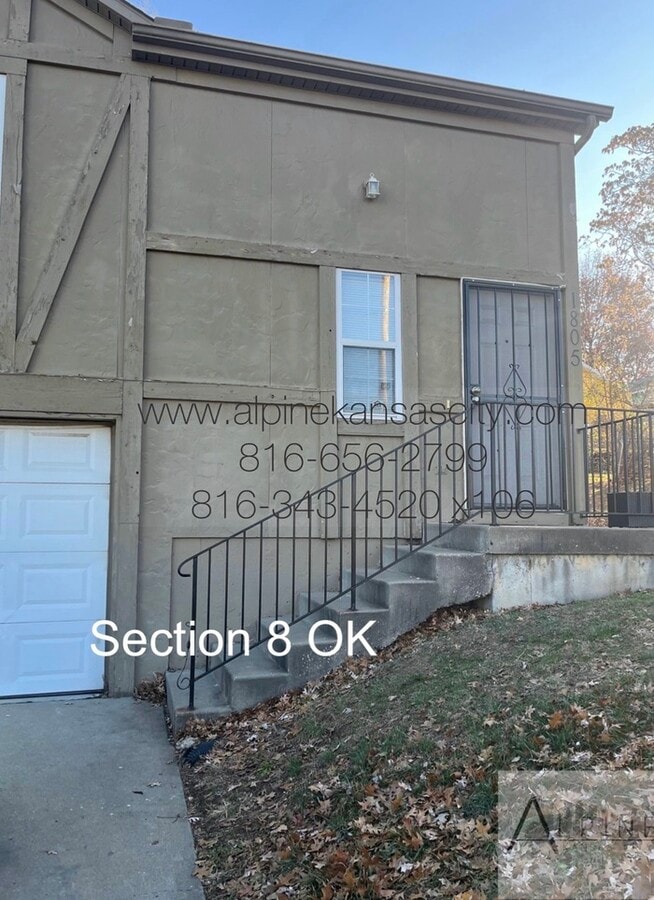 Spacious Duplex off Truman Rd - Spacious Duplex off Truman Rd