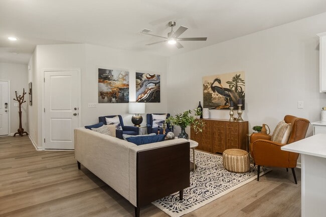Photo - 2049 Hillman Wy