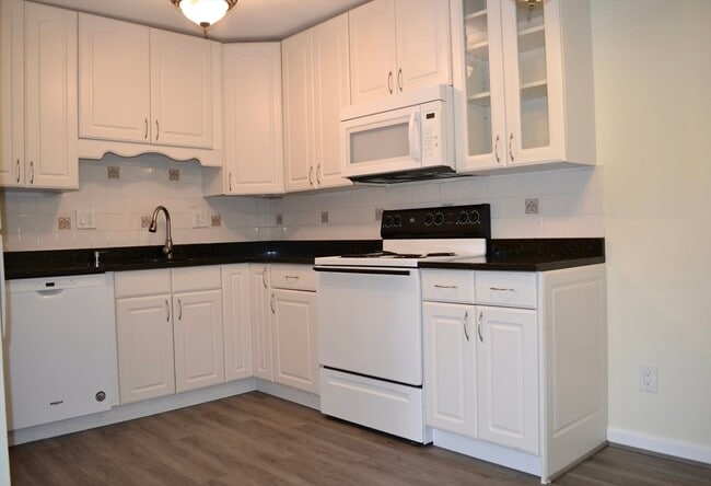 Photo - 4 Universal St Unit 12