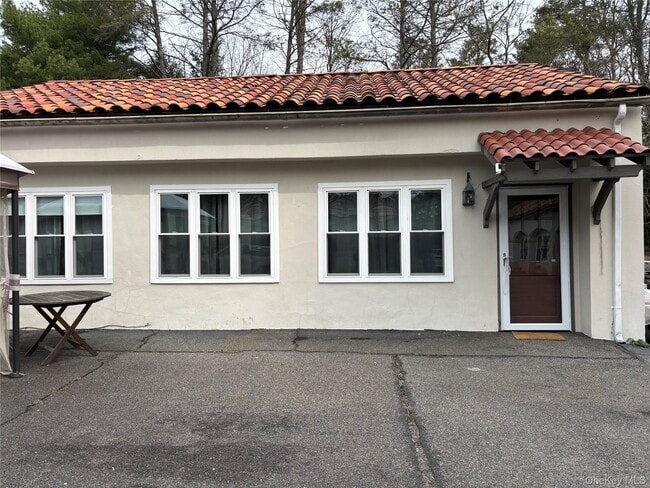 Building Photo - 158 Horseshoe Rd