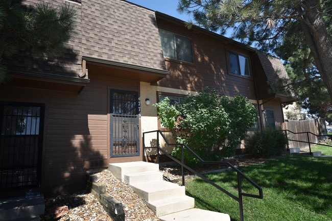 4774 N Carefree Cir