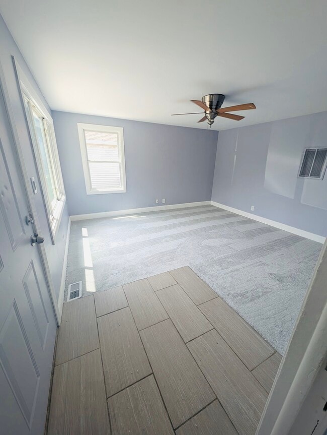 Photo - 1151 E Decamp St