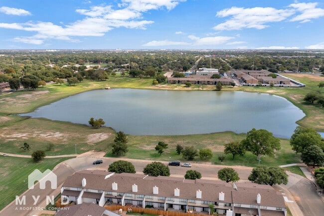 Photo - 3255 B 62nd St