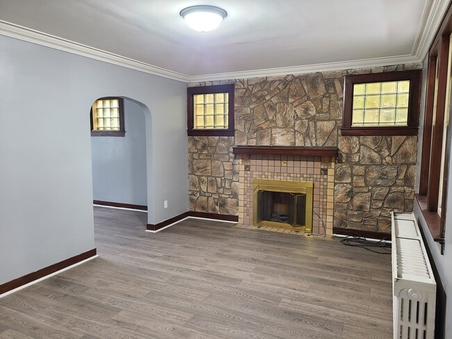 Photo - 1263 Grotto St