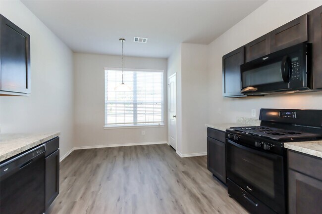 21602 Lexor Dr