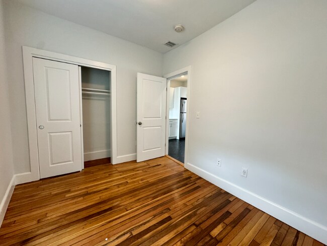 Photo - 301 Hancock St Unit 2