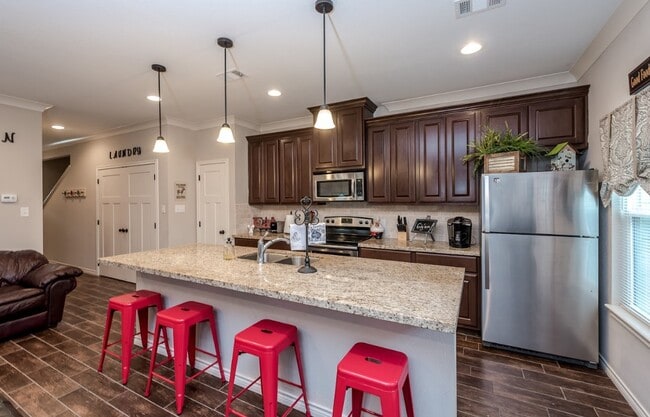 Photo - 1117 Oney Hervey Dr