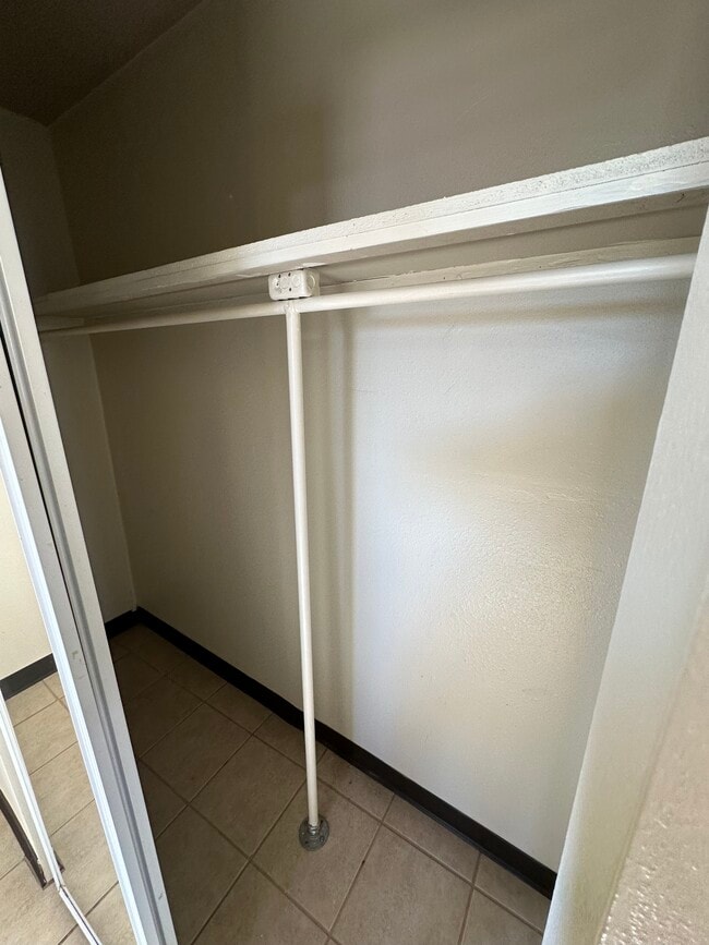 Closet - 301 Alamosa