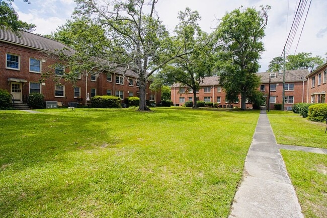 Photo - Bright & Modern Renovated 1-Bedroom Condo ...