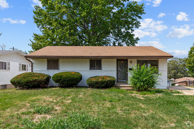 Building Photo - 10219 Hobkirk Dr Rental