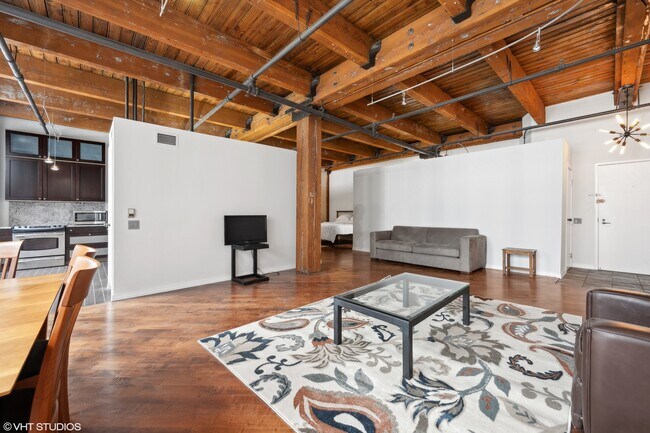 Photo - 540 N Lake Shore Dr Casa